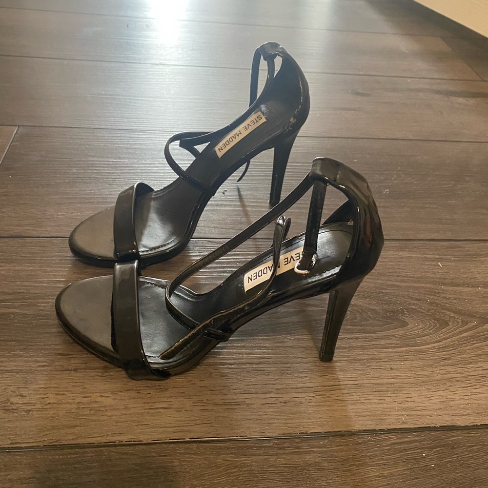 Steve Madden 4’ heels black